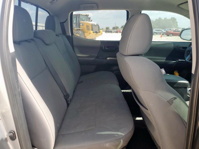 5TFAZ5CN9JX067168 - 2018 TOYOTA TACOMA DOUBLE CAB Gümüş foto 10