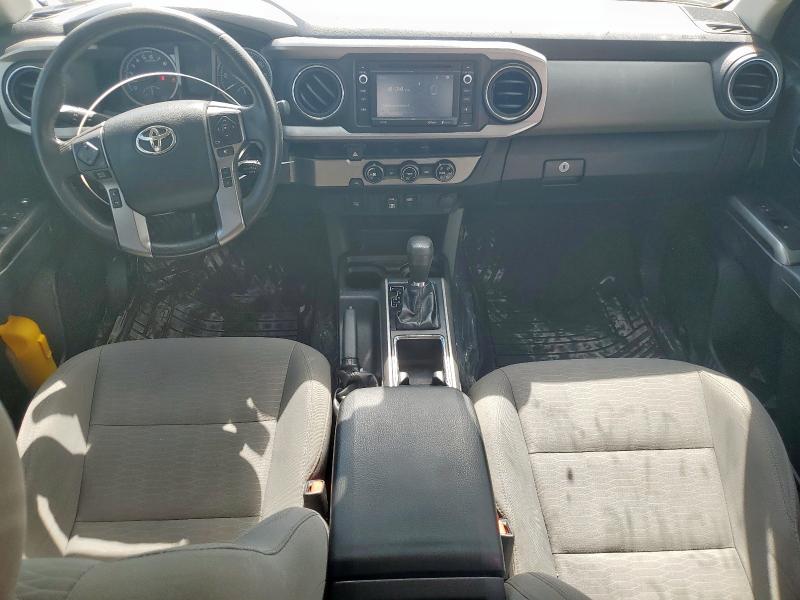 5TFAZ5CN9JX067168 - 2018 TOYOTA TACOMA DOUBLE CAB Gümüş foto 8