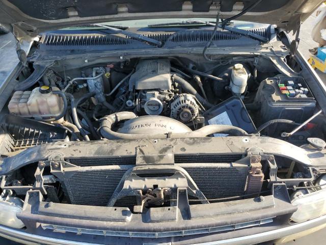 1GCEC19TXYZ355426 - 2000 CHEVROLET SILVERADO C1500 SILVER photo 11