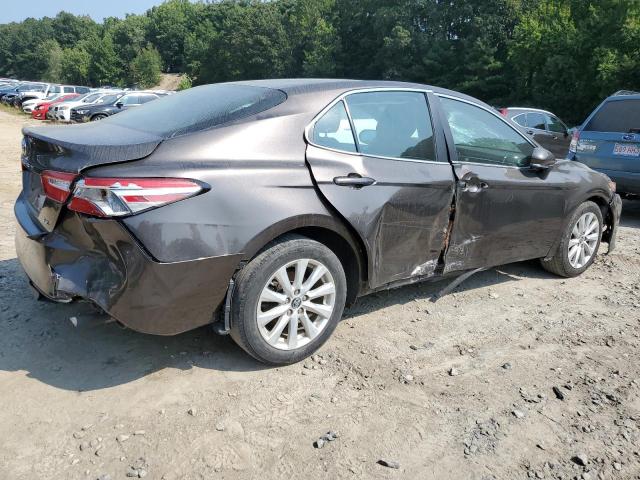 4T1B11HK4JU678337 - 2018 TOYOTA CAMRY L GRAY photo 3