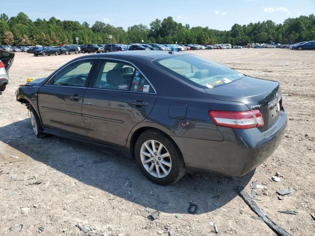 4T1BF3EK5BU138899 - 2011 TOYOTA CAMRY BASE رمادي صورة 2