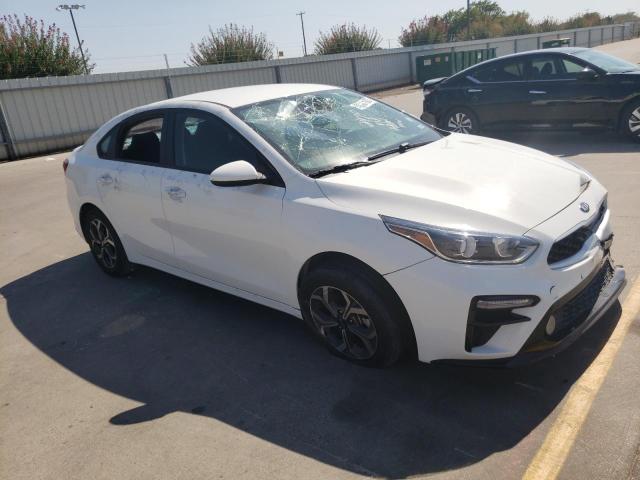 3KPF24AD7KE020527 - 2019 KIA FORTE FE WHITE photo 4