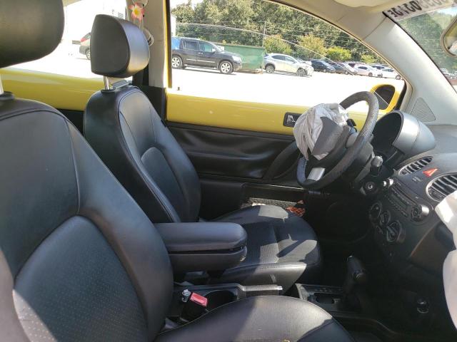 3VWPW3AGXAM011626 - 2010 VOLKSWAGEN NEW BEETLE Gelb Foto 10