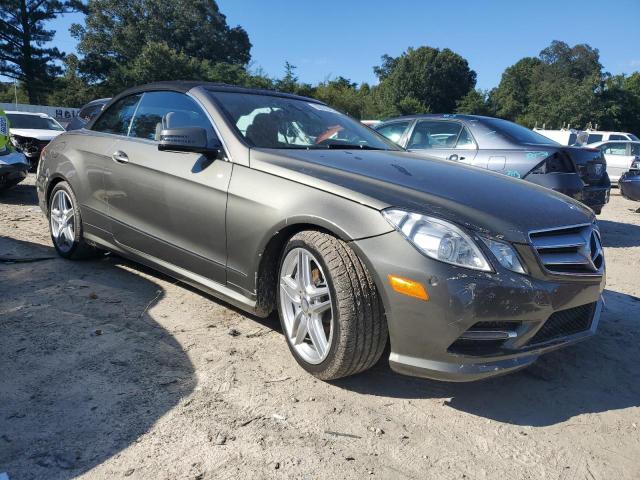 WDDKK7DF5DF218793 - 2013 MERCEDES-BENZ E 550 GRAY photo 4