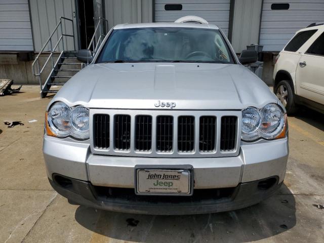 1J8HR48N58C215554 - 2008 JEEP GRAND CHER LAREDO SILVER photo 5