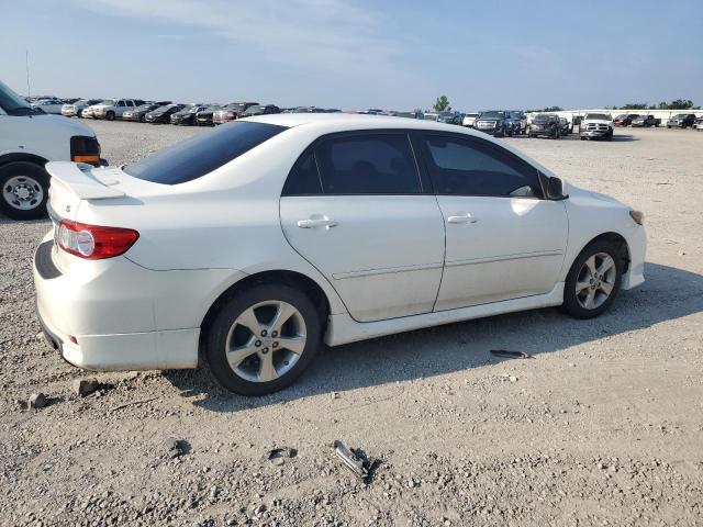 5YFBU4EE9DP074425 - 2013 TOYOTA COROLLA BASE أبيض صورة 3