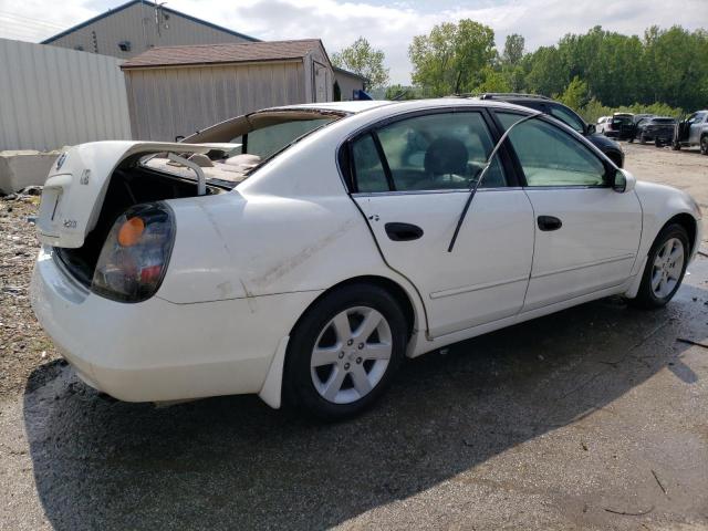 1N4AL11D43C288584 - 2003 NISSAN ALTIMA BASE WHITE photo 3