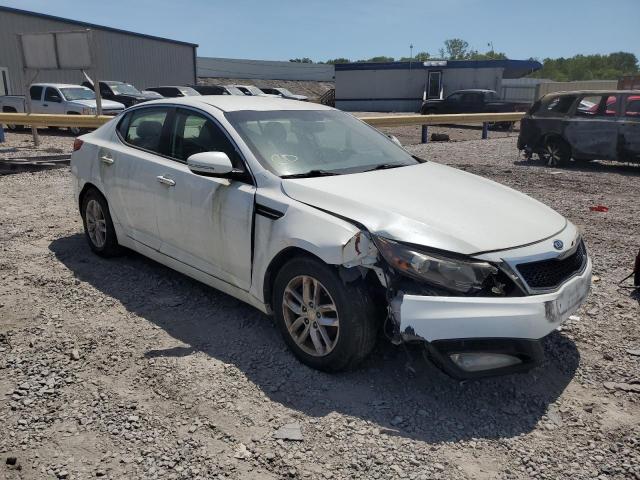 KNAGM4A76C5283739 - 2012 KIA OPTIMA LX WHITE photo 4