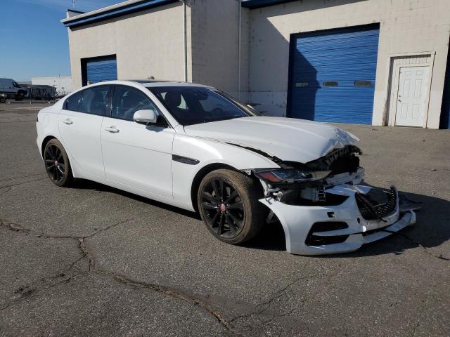 SAJAJ4FX6LCP57406 - 2020 JAGUAR XE S WHITE photo 4