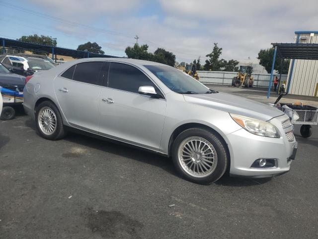 1G11H5SA6DF282978 - 2013 CHEVROLET MALIBU LTZ ვერცხლისფერი ფოტო 4