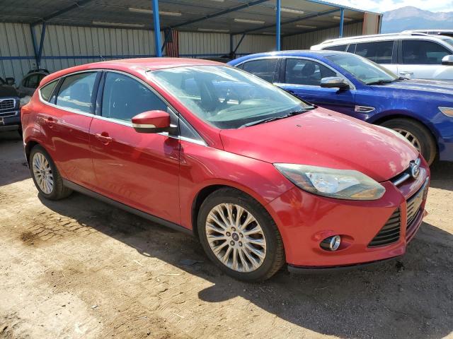 1FAHP3N21CL244405 - 2012 FORD FOCUS TITANIUM RED photo 4