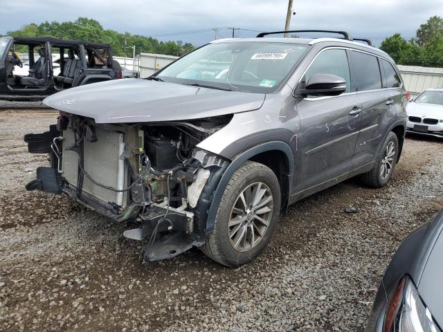 2018 TOYOTA HIGHLANDER SE, 