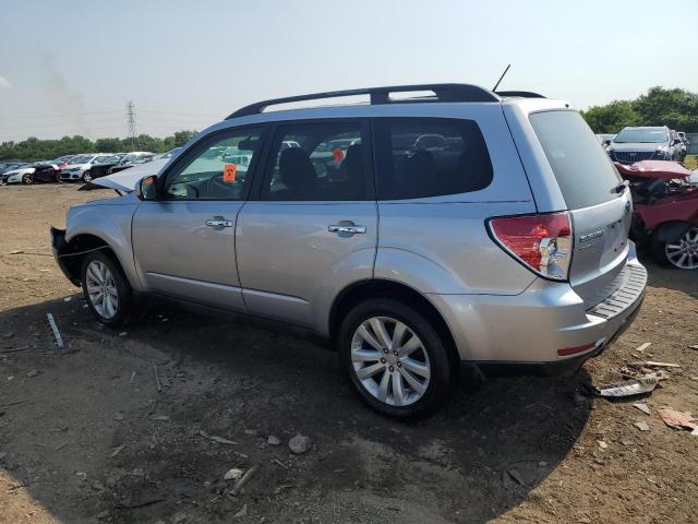 JF2SHBDC1CH416681 - 2012 SUBARU FORESTER 2.5X PREMIUM ვერცხლისფერი ფოტო 2