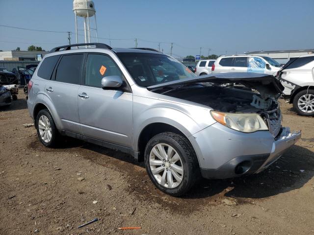 JF2SHBDC1CH416681 - 2012 SUBARU FORESTER 2.5X PREMIUM ვერცხლისფერი ფოტო 4