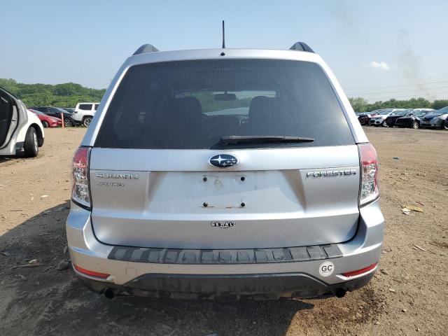 JF2SHBDC1CH416681 - 2012 SUBARU FORESTER 2.5X PREMIUM ვერცხლისფერი ფოტო 6