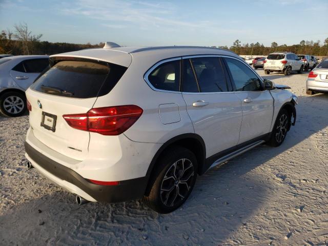 WBXJG9C02L3L57542 - 2020 BMW X1 XDRIVE28I WHITE photo 4