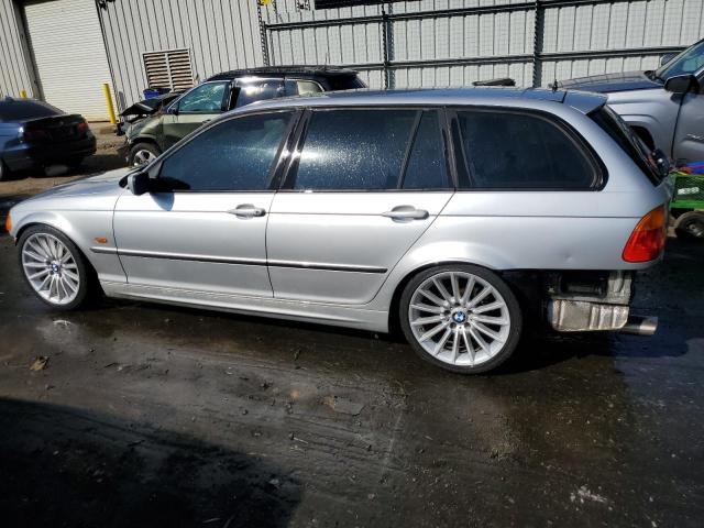 WBAAR3343YJM02947 - 2000 BMW 323 IT SILVER photo 2