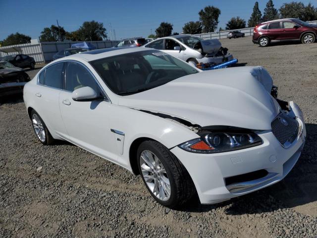 SAJWA0E79D8S72049 - 2013 JAGUAR XF WHITE photo 4