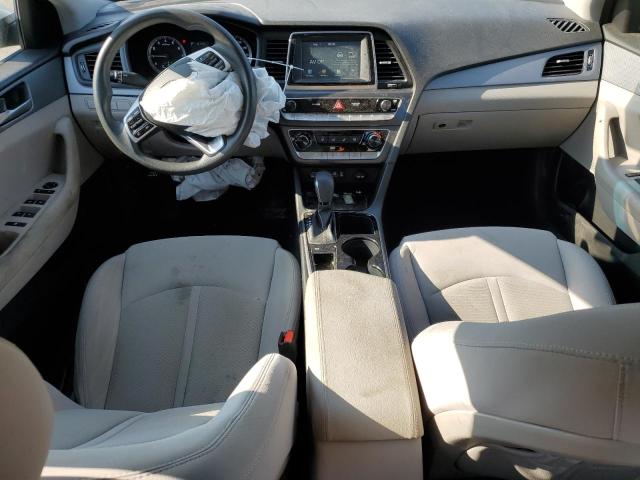 5NPE24AF8KH781625 - 2019 HYUNDAI SONATA SE 白色 照片 8