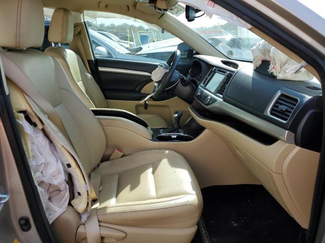 5TDKKRFH8GS139837 - 2016 TOYOTA HIGHLANDER XLE GOLD photo 5