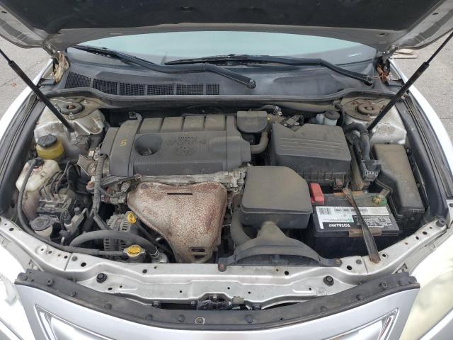 4T1BF3EK0AU109759 - 2010 TOYOTA CAMRY BASE SILVER photo 11