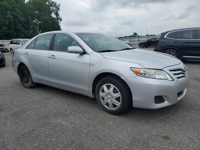 4T1BF3EK0AU109759 - 2010 TOYOTA CAMRY BASE SILVER photo 4