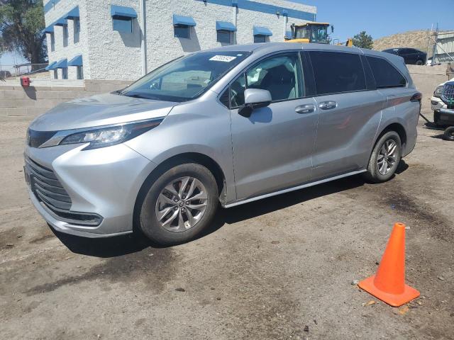 2022 TOYOTA SIENNA LE, 