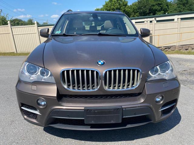 5UXZV8C56DL899335 - 2013 BMW X5 XDRIVE50I BROWN photo 5