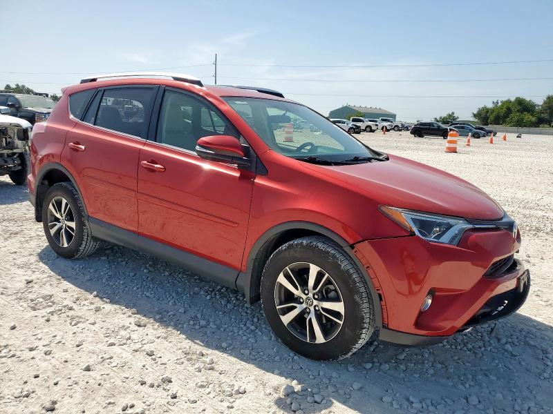 JTMWFREV5GJ062886 - 2016 TOYOTA RAV4 XLE RED photo 4
