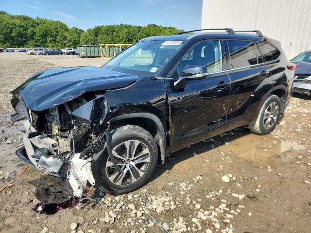 2022 TOYOTA HIGHLANDER XLE, 