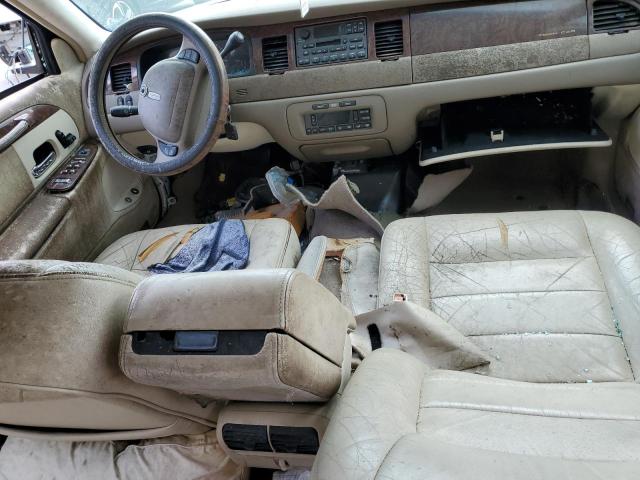 1LNHM81W71Y684343 - 2001 LINCOLN TOWN CAR EXECUTIVE Белый фото 8