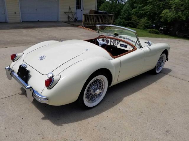 HDA43124767 - 1957 MG MGA CONV WHITE photo 4