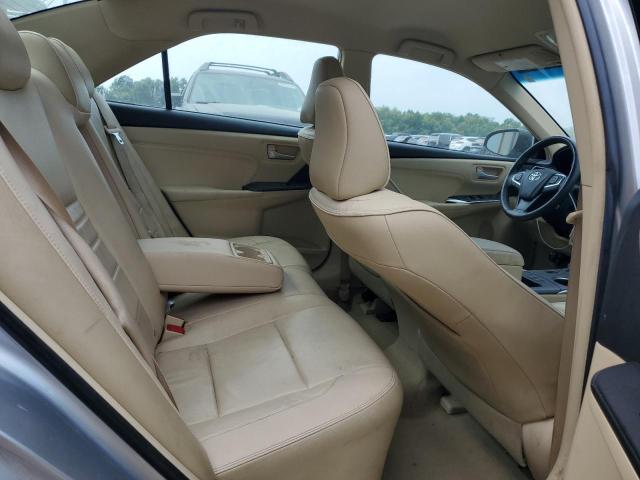 4T1BF1FK5HU293111 - 2017 TOYOTA CAMRY LE 银色 照片 10