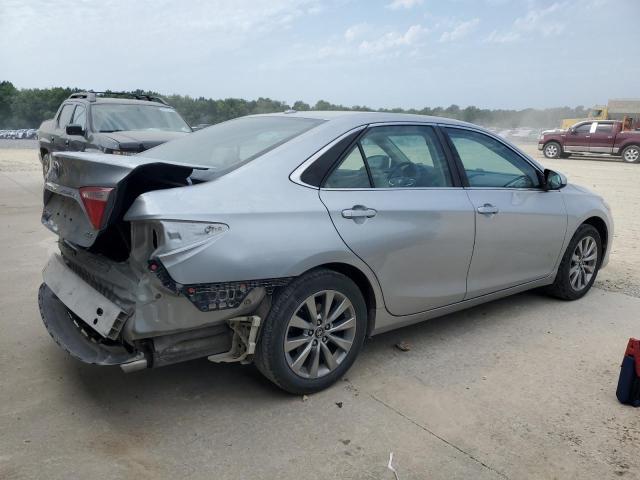 4T1BF1FK5HU293111 - 2017 TOYOTA CAMRY LE 银色 照片 3