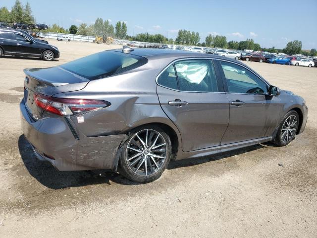 4T1B21HK4RU020770 - 2024 TOYOTA CAMRY XLE GRAY photo 3