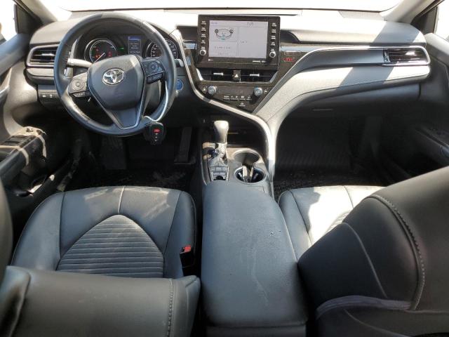 4T1B21HK4RU020770 - 2024 TOYOTA CAMRY XLE GRAY photo 8