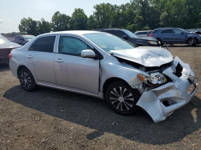 JTDBL40E699024136 - 2009 TOYOTA COROLLA BASE SILVER photo 4
