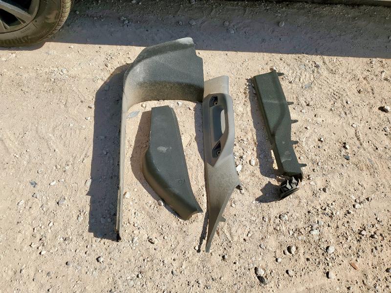 1GC2YLE71NF191926 - 2022 CHEVROLET SILVERADO K2500 HEAVY DUTY WHITE photo 12