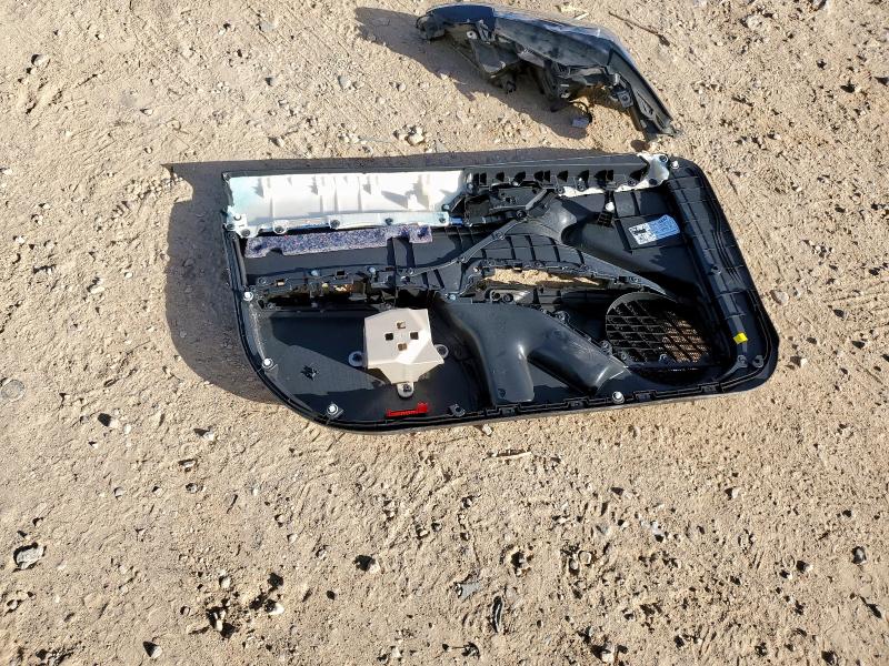 4T1C11AK5NU658621 - 2022 TOYOTA CAMRY LE RED photo 12