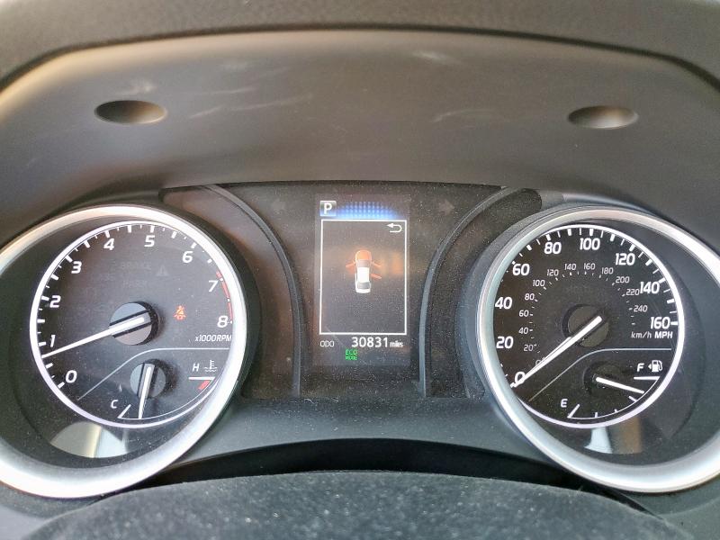 4T1C11AK5NU658621 - 2022 TOYOTA CAMRY LE RED photo 9