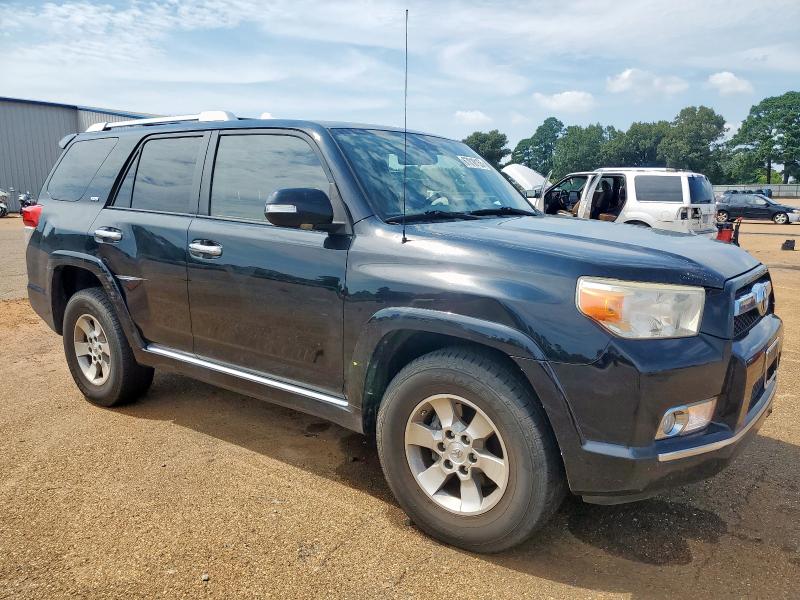 JTEZU5JRXA5006314 - 2010 TOYOTA 4RUNNER SR5 BLACK photo 4