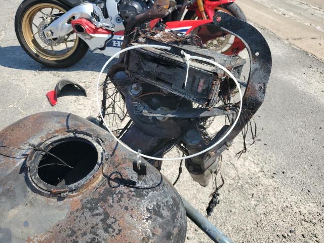 1HD1FC4168Y657596 - 2008 HARLEY-DAVIDSON FLHTCUI BURN photo 8