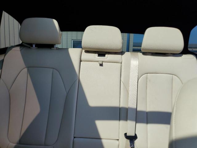 5UXTR9C50KLD94424 - 2019 BMW X3 XDRIVE30I WHITE photo 10