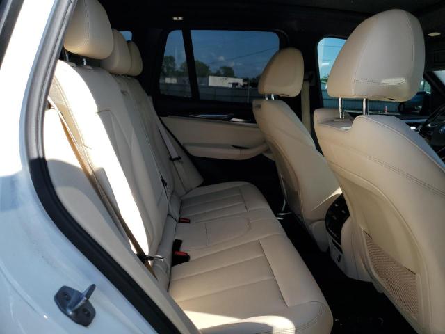 5UXTR9C50KLD94424 - 2019 BMW X3 XDRIVE30I WHITE photo 11