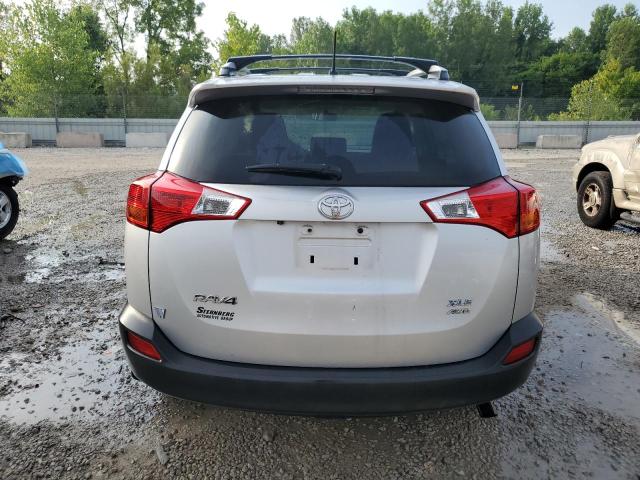 JTMRFREV4D5009128 - 2013 TOYOTA RAV4 XLE 银色 照片 6