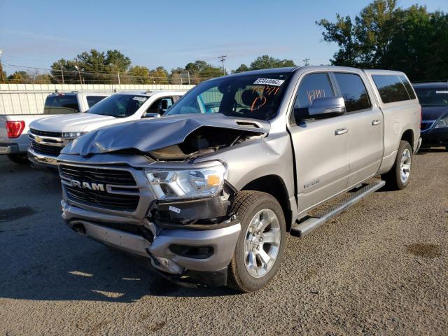 1C6SRFMTXKN921371 - 2019 RAM 1500 BIG HORN/LONE STAR SILVER photo 2