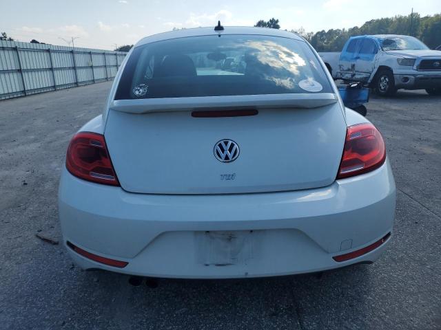 3VWJL7ATXEM655331 - 2014 VOLKSWAGEN BEETLE WHITE photo 6