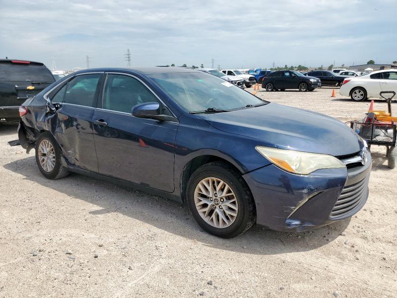 4T1BF1FK6GU545415 - 2016 TOYOTA CAMRY LE BLUE photo 4