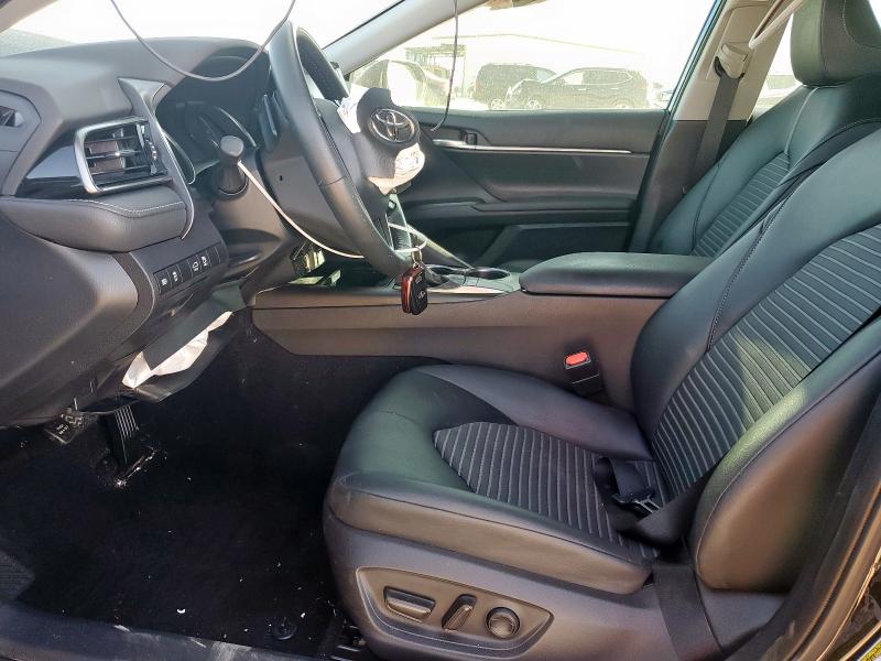 4T1T11AK5NU648154 - 2022 TOYOTA CAMRY SE 黑色 照片 7