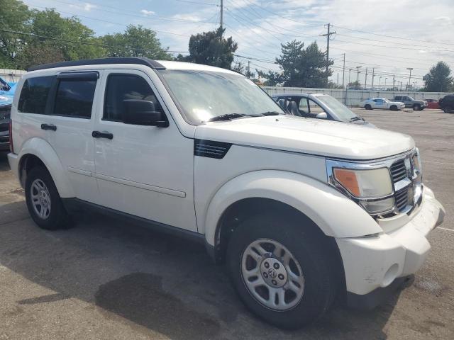 1D4PT2GK9AW140011 - 2010 DODGE NITRO SE WHITE photo 4